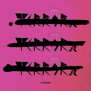 家庭摄像头夫妻当着孩子
