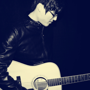 家庭摄像头夫妻当着孩子
